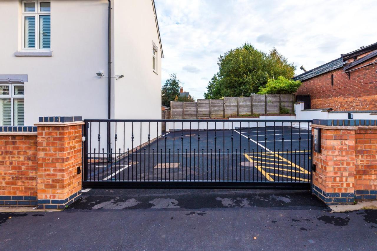 Parkview Place Serviced Apartment Coventry Exterior photo